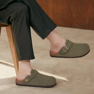 dames in beige suède clog 